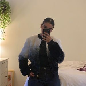 Mistress rocks faux fur